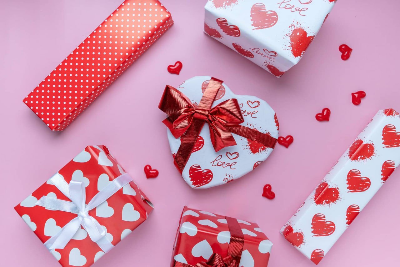 Celebrate Your Love This Valentine’s Day – Gifting Ideas To Surprise Your Partner