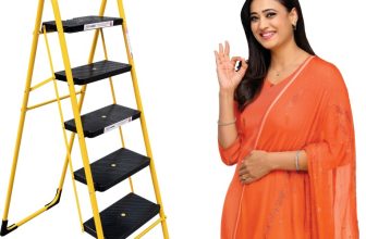 Prohome 5 Step Steel Ladder For Home With Anti Skid Shoes Steel Ladder(With Platform)