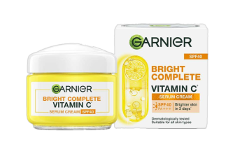 Garnier Bright Complete Vitamin C Serum Cream With Spf40, Sun Protection & Brightening(45 G)